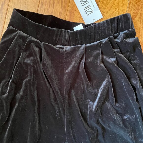 Barbados Black Velvet Pull on Pant - Picture 3 of 3